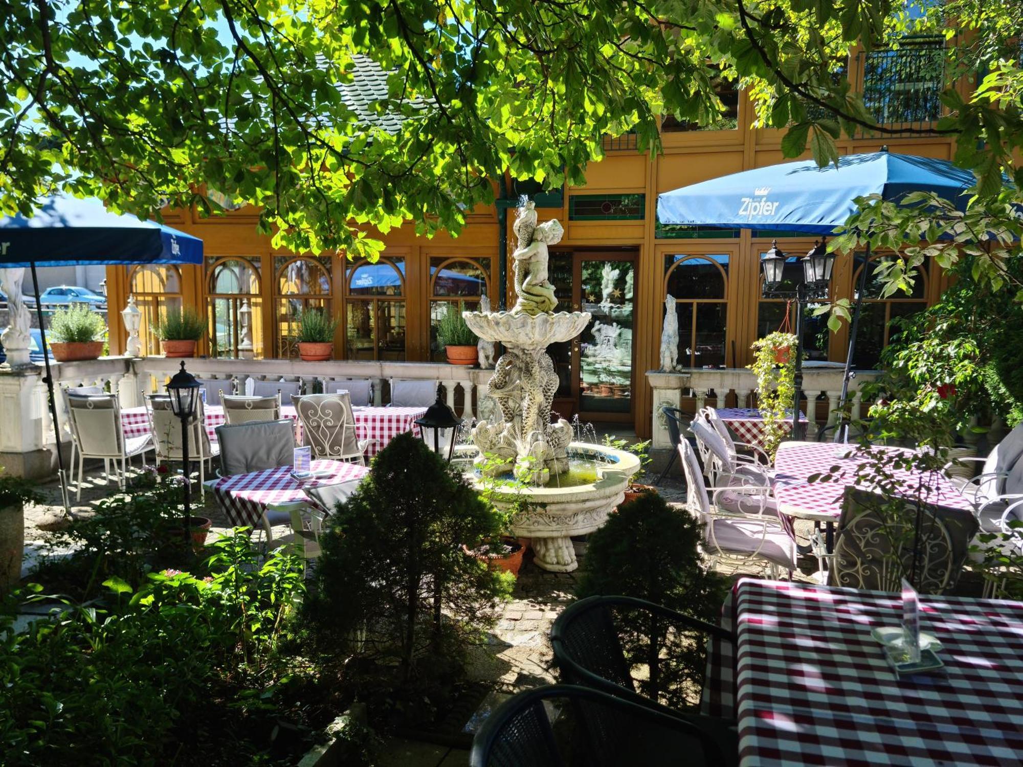 Hoeckner Plaza Hotel Attnang-Puchheim المظهر الخارجي الصورة