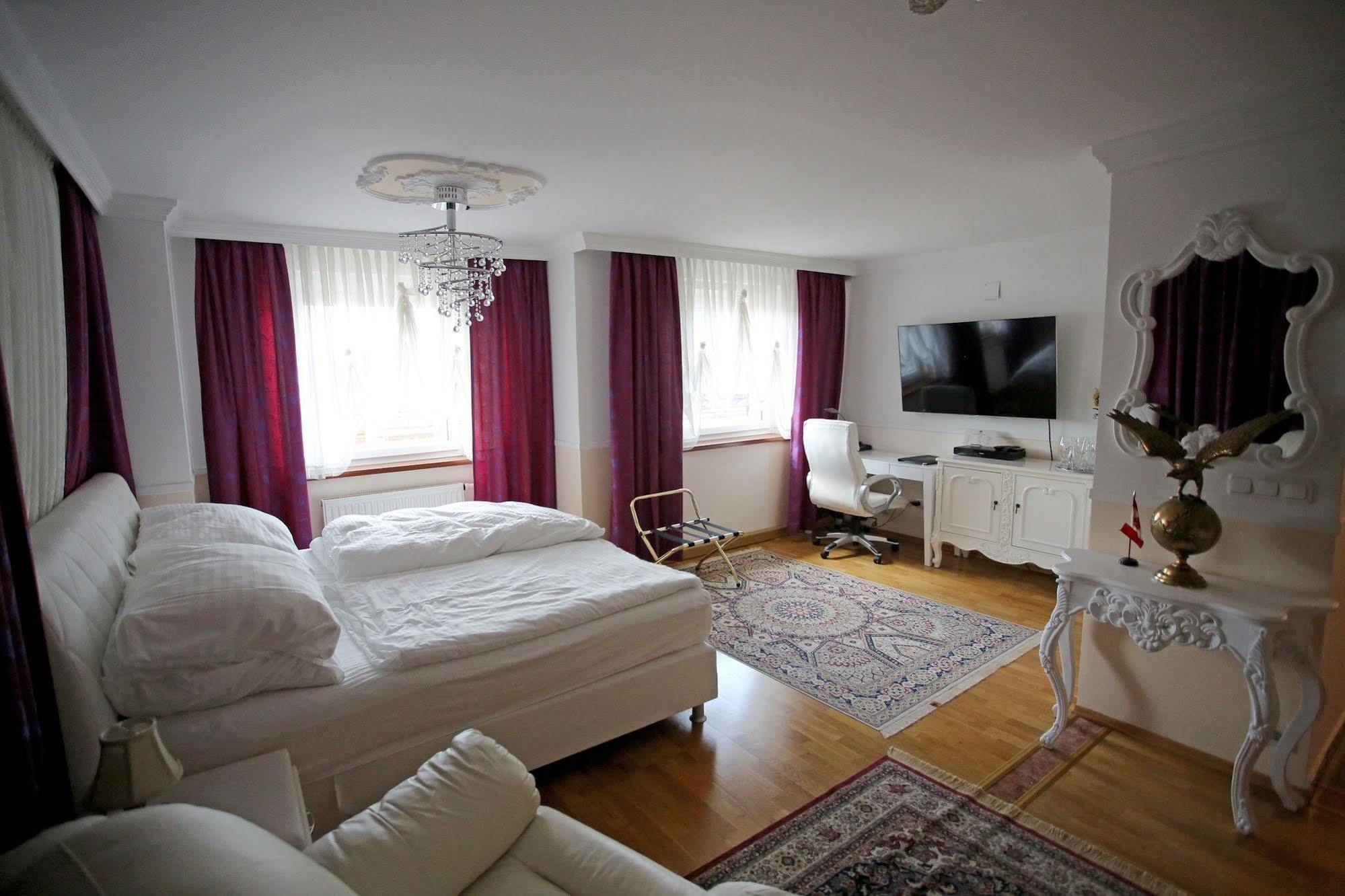 Hoeckner Plaza Hotel Attnang-Puchheim المظهر الخارجي الصورة